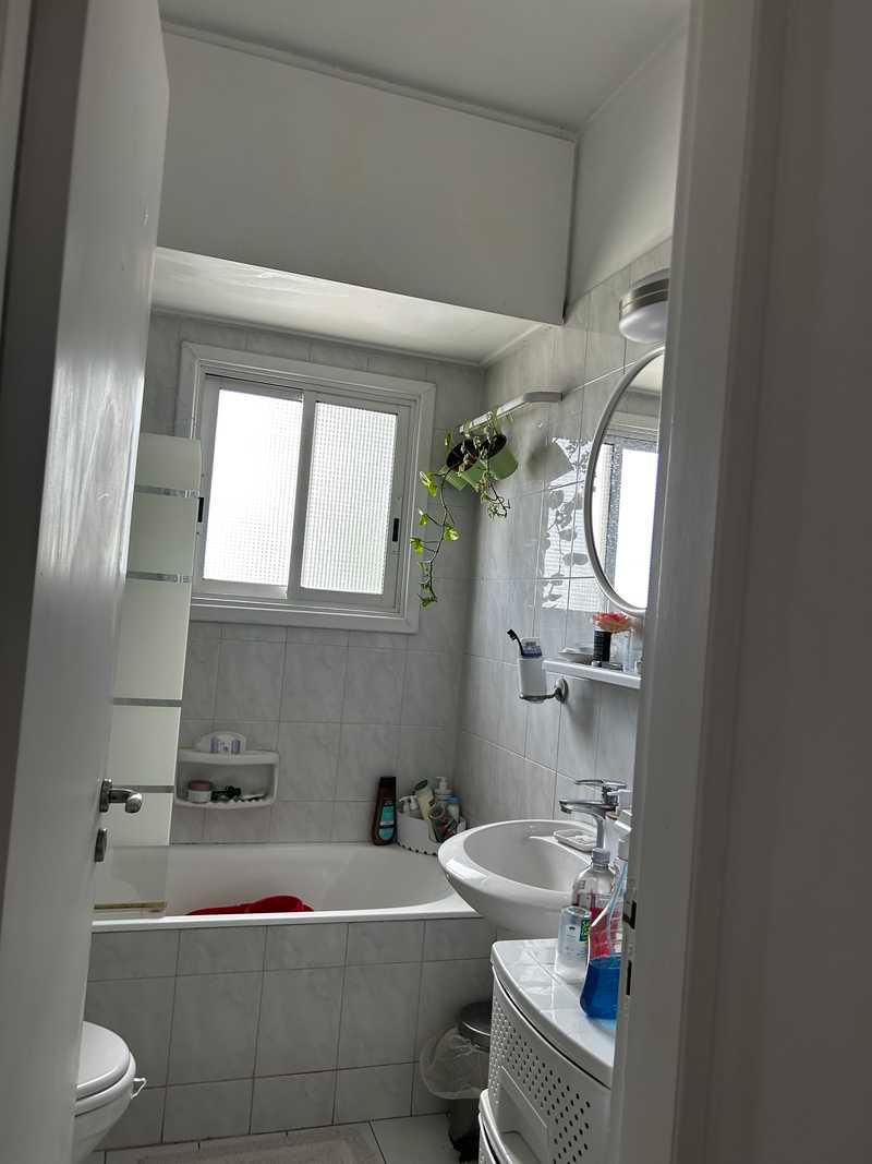 Sweet and cosy room available for a female in strovolos/egomi: https://www.bazaraki.com/adv/5798581_sweet-and-cosy-room-available-for-rent-for-a-female-in-strovolos-egomi (www.bazaraki.com)