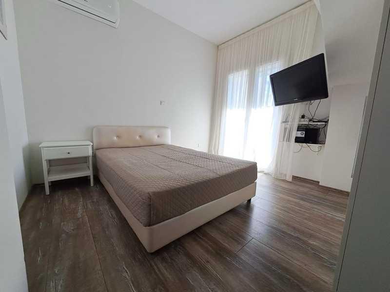 4-bedroom apartment for sale: https://www.bazaraki.com/adv/5791231_4-bedroom-apartment-for-sale (www.bazaraki.com)