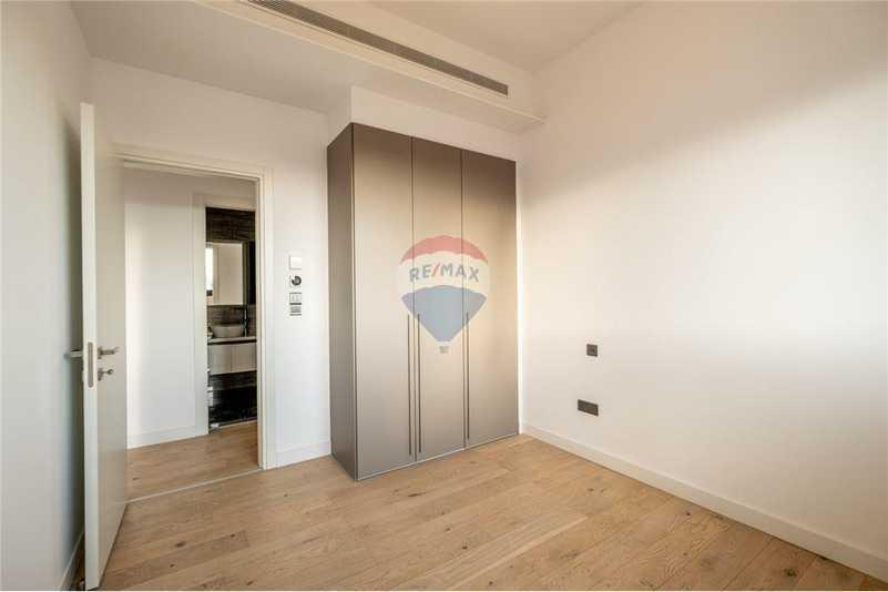 3-bedroom penthouse for sale: https://www.bazaraki.com/adv/5798073_3-bedroom-penthouse-for-sale (www.bazaraki.com)