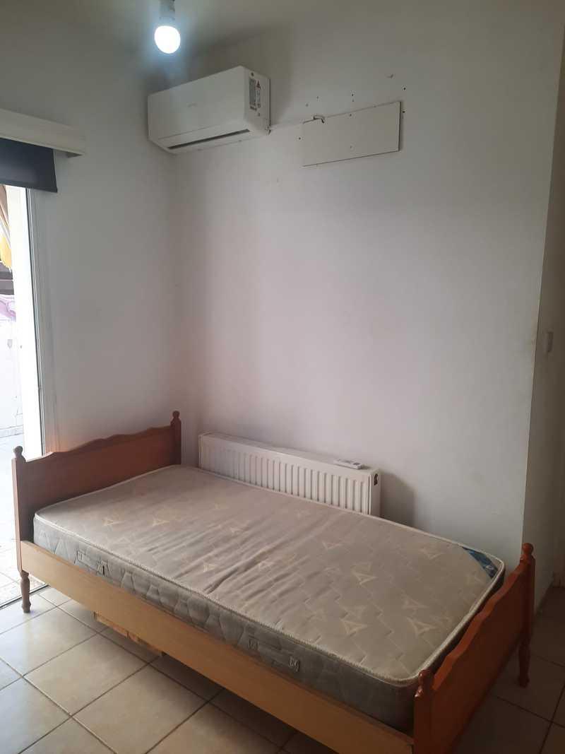 1 room1 man only: https://www.bazaraki.com/adv/5797651_1-room-to-let-for-1-man-only-free-air-con-electric-heating-water-wifi (www.bazaraki.com)