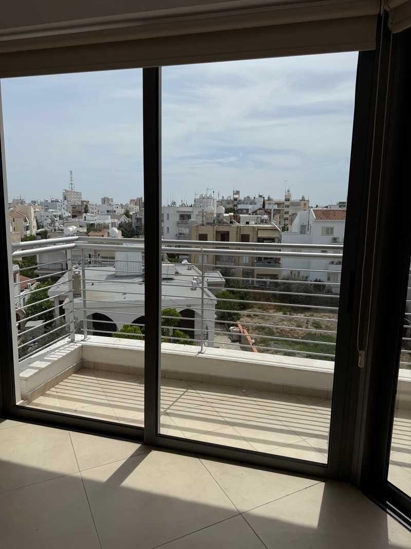 2-bedroom apartment to rent: https://www.bazaraki.com/adv/5792456_2-bedroom-apartment-to-rent (www.bazaraki.com)
