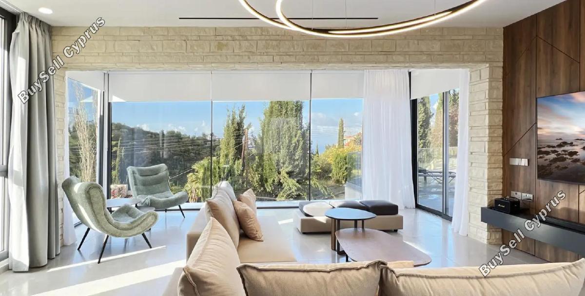 6 Bedroom Detached house for sale in Tala, Paphos: https://www.buysellcyprus.com/property-for-sale/paphos/tala/6-bed-detached-house-for-sale-tala-paphos-1771406.html (www.buysellcyprus.com)