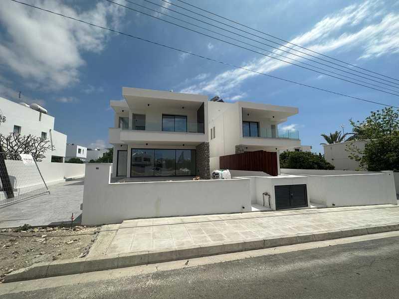 4-bedroom detached house for sale: https://www.bazaraki.com/adv/5791223_4-bedroom-detached-house-for-sale (www.bazaraki.com)