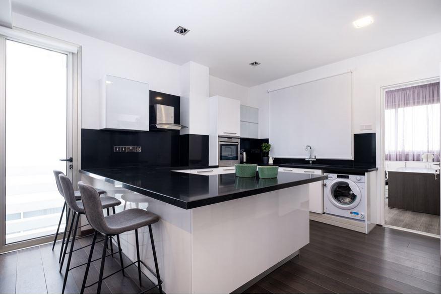 New 6-bedroom penthouse for rent in Town Center Larnaca, Cyprus. - Object № 150079: https://dom.com.cy/en/catalog/rent/150079/ (dom.com.cy)