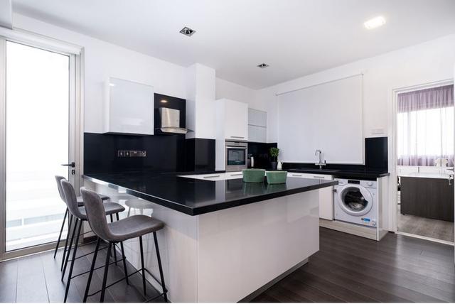 New 6-bedroom penthouse for rent in Town Center Larnaca, Cyprus. - Object № 150079: https://dom.com.cy/en/catalog/rent/150079/ (dom.com.cy)