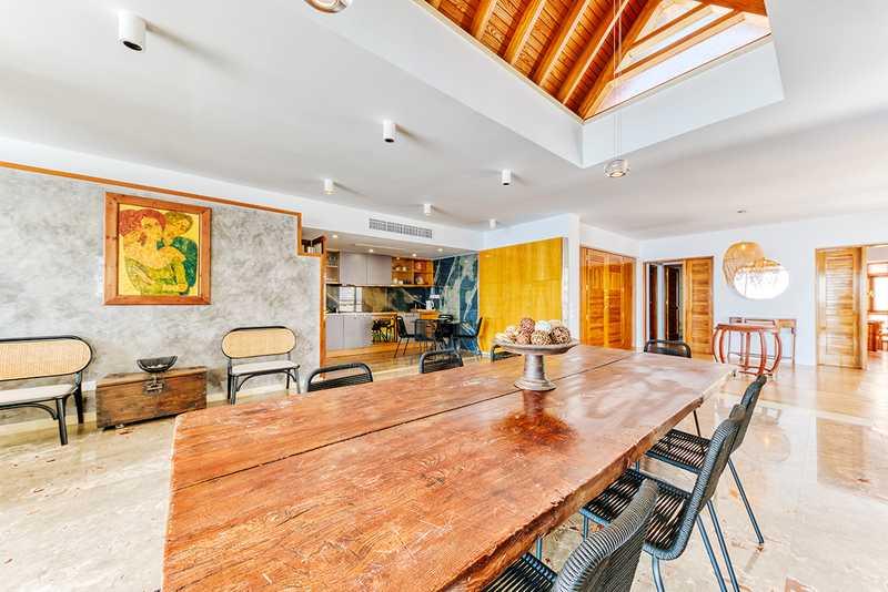 3-bedroom penthouse to rent: https://www.bazaraki.com/adv/5798285_3-bedroom-penthouse-to-rent (www.bazaraki.com)