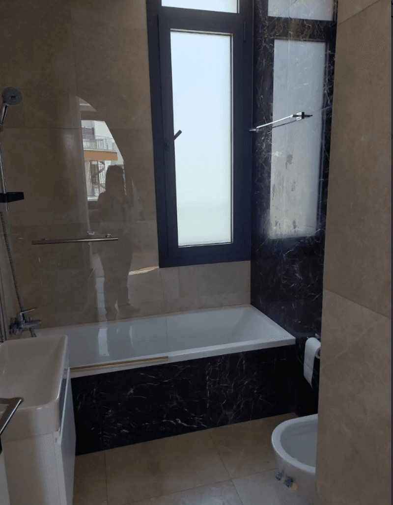 3-bedroom penthouse to rent: https://www.bazaraki.com/adv/5795266_3-bedroom-penthouse-to-rent (www.bazaraki.com)