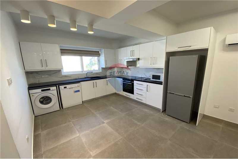 3-bedroom detached house for sale: https://www.bazaraki.com/adv/5787672_3-bedroom-detached-house-for-sale (www.bazaraki.com)