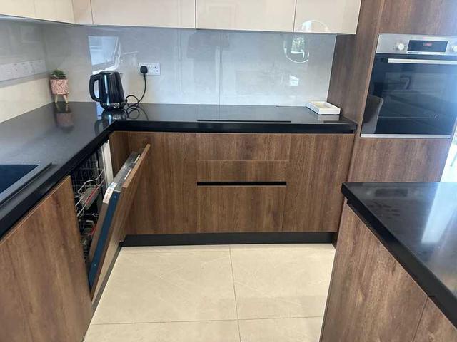 3-bedroom penthouse to rent: https://www.bazaraki.com/adv/5796472_3-bedroom-penthouse-to-rent (www.bazaraki.com)