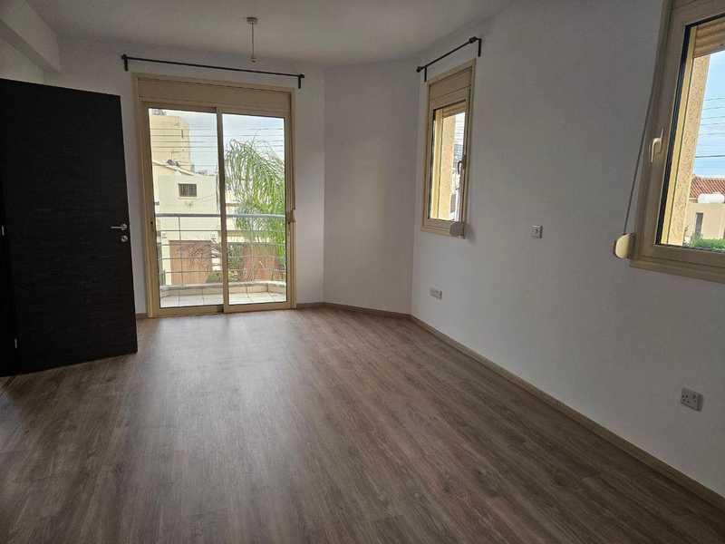 5-bedroom detached house to rent: https://www.bazaraki.com/adv/5793623_5-bedroom-detached-house-to-rent (www.bazaraki.com)