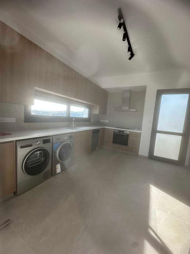 3-bedroom apartment to rent: https://www.bazaraki.com/adv/5793319_3-bedroom-apartment-to-rent (www.bazaraki.com)