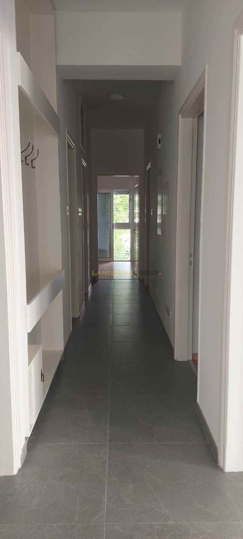 3-bedroom apartment to rent: https://www.bazaraki.com/adv/5791313_3-bedroom-apartment-to-rent (www.bazaraki.com)