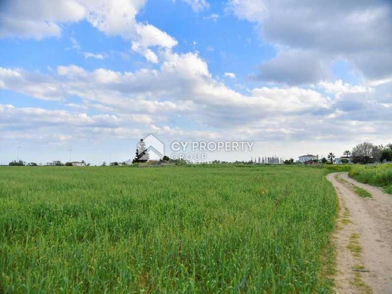 Residential land 8415 m²: https://www.bazaraki.com/adv/5797759_residential-land-8415-m2 (www.bazaraki.com)
