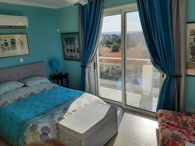 3/4 bedroom villa: https://www.facebook.com/marketplace/item/1513262092715409 (www.facebook.com)