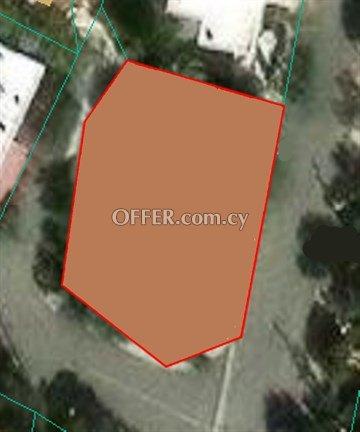 Corner Residential Plot Of 409 Sq.m. In Agios Dometios, Nicosia: https://www.offer.com.cy/en/corner-residential-plot-of-409-sq-m-in-agios-dometios-nicosia/21-816414/ (www.offer.com.cy)