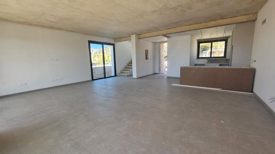 For Sale 3 BR villa with sea view, heated floor(provision)  for SALE in Geroskipou -Delivery 3-4m: https://www.facebook.com/marketplace/item/699122345981800 (www.facebook.com)