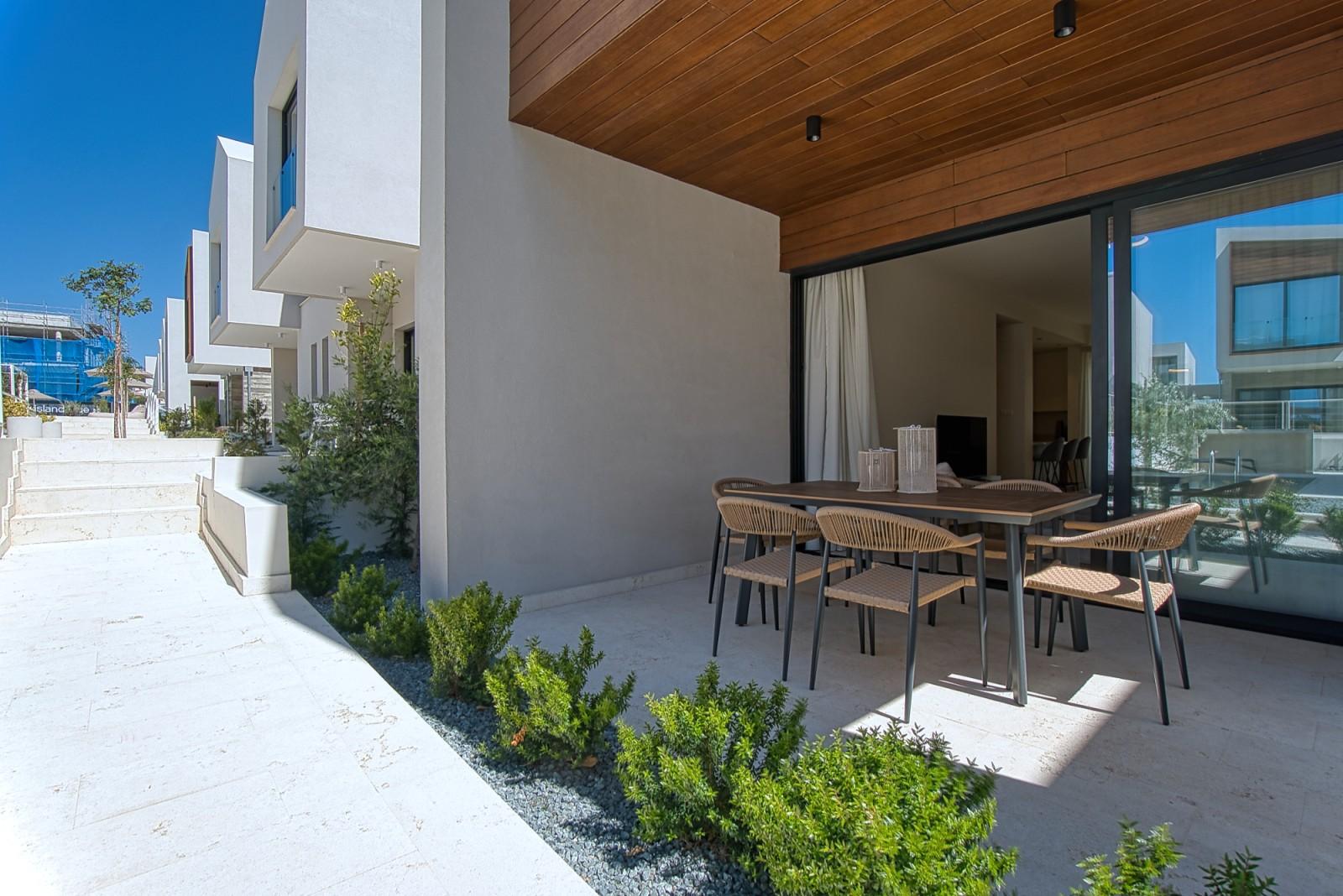 3-bedroom house in Paphos №153847: https://dom.com.cy/en/catalog/rent/153847/ (dom.com.cy)
