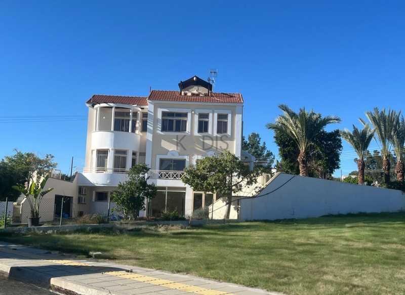 4-bedroom detached house for sale: https://www.bazaraki.com/adv/5791619_4-bedroom-detached-house-for-sale (www.bazaraki.com)