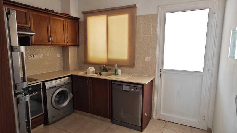 2-bedroom apartment to rent: https://www.bazaraki.com/adv/5792813_2-bedroom-apartment-to-rent (www.bazaraki.com)