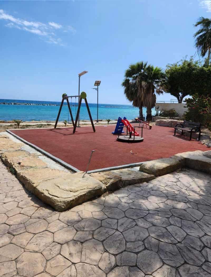 1-bedroom apartment to rent: https://www.bazaraki.com/adv/5792795_1-bedroom-apartment-to-rent (www.bazaraki.com)
