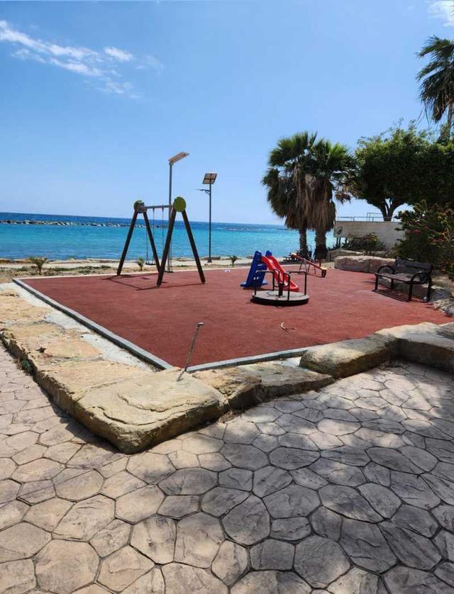 1-bedroom apartment to rent: https://www.bazaraki.com/adv/5792795_1-bedroom-apartment-to-rent (www.bazaraki.com)