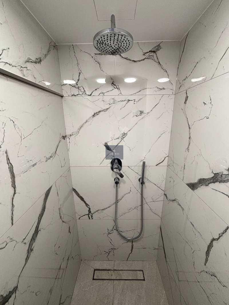 Office in tombs of the kings: https://www.bazaraki.com/adv/5788775_office-in-tombs-of-the-kings (www.bazaraki.com)