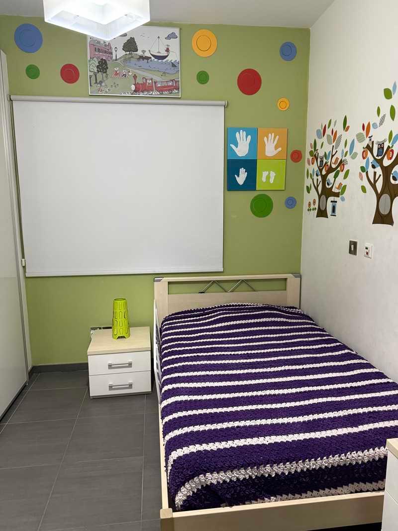 3-bedroom penthouse to rent: https://www.bazaraki.com/adv/5793254_3-bedroom-penthouse-to-rent (www.bazaraki.com)