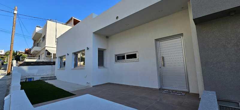 3-bedroom semi-detached for sale: https://www.bazaraki.com/adv/5768573_3-bedroom-semi-detached-for-sale (www.bazaraki.com)