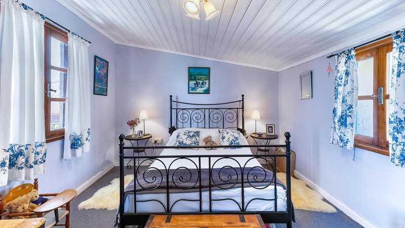 3-bedroom semi-detached for sale: https://www.bazaraki.com/adv/5795159_3-bedroom-semi-detached-for-sale (www.bazaraki.com)