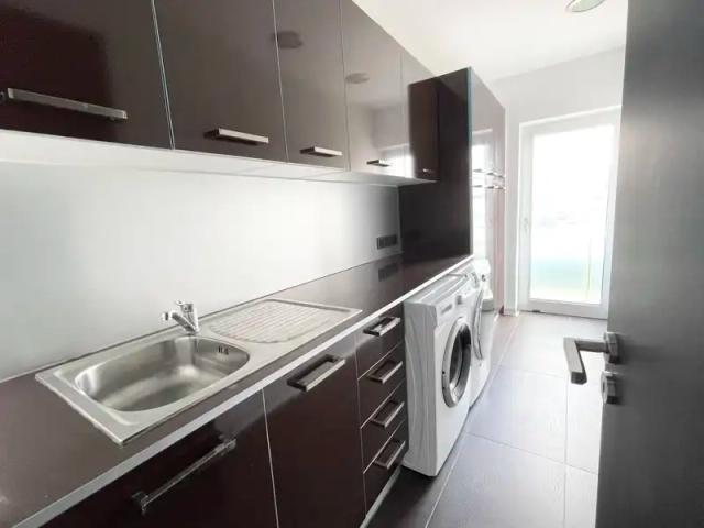 3-bedroom penthouse to rent: https://www.bazaraki.com/adv/5797083_3-bedroom-penthouse-to-rent (www.bazaraki.com)