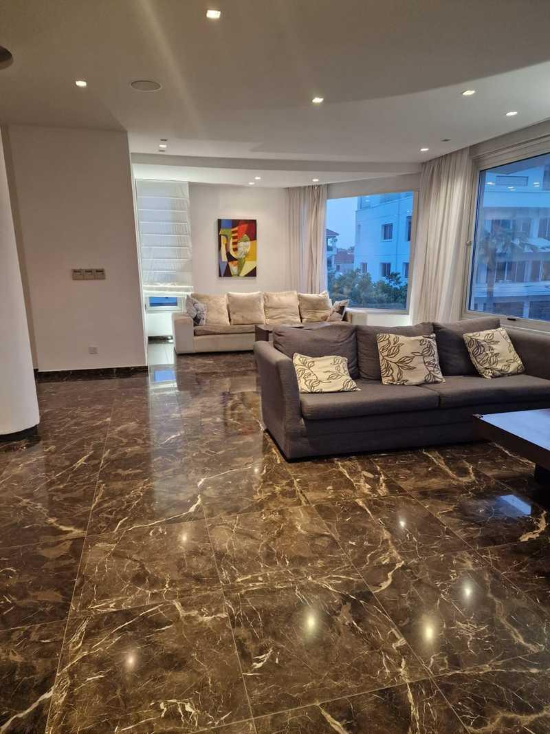 3-bedroom penthouse to rent: https://www.bazaraki.com/adv/5797354_3-bedroom-penthouse-to-rent (www.bazaraki.com)