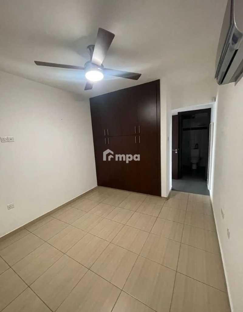  3-bedroom apartment to rent: https://www.bazaraki.com/adv/5794898_3-bedroom-apartment-to-rent (www.bazaraki.com)