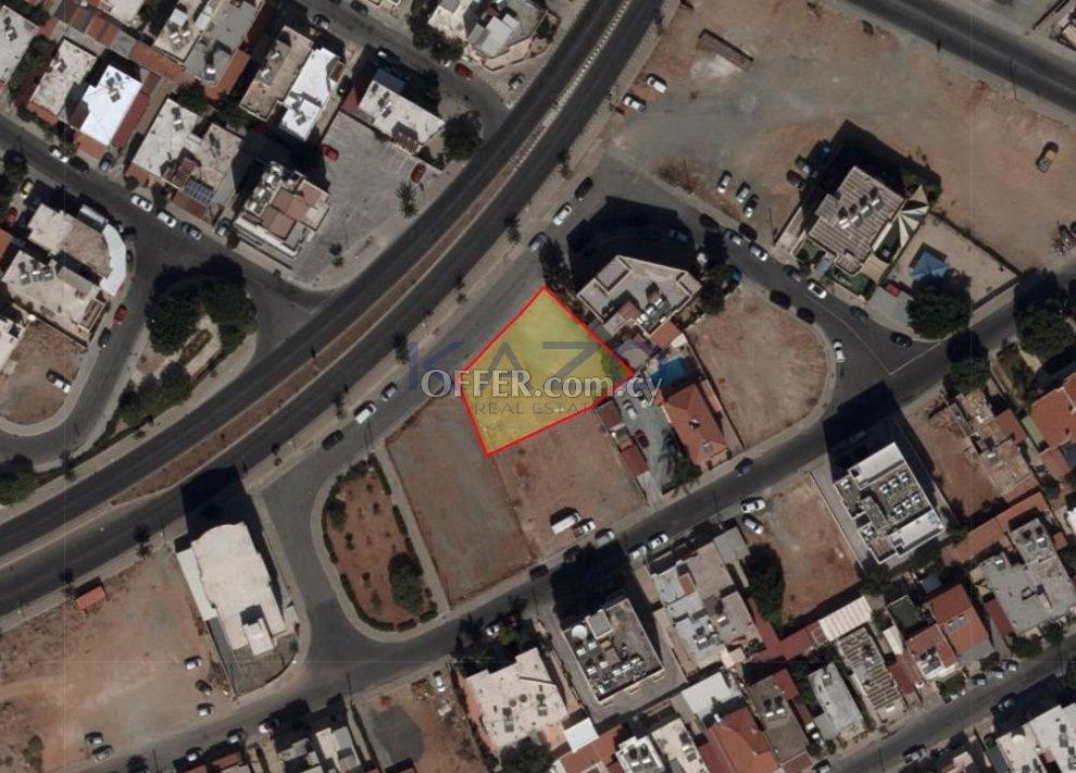 Spacious Commercial Building Plot for Sale in Polemidia Kato: https://www.offer.com.cy/en/spacious-commercial-building-plot-for-sale-in-polemidia-kato/21-815022/ (www.offer.com.cy)
