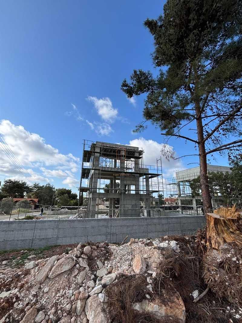 3-bedroom detached house for sale: https://www.bazaraki.com/adv/5786992_3-bedroom-detached-house-for-sale (www.bazaraki.com)