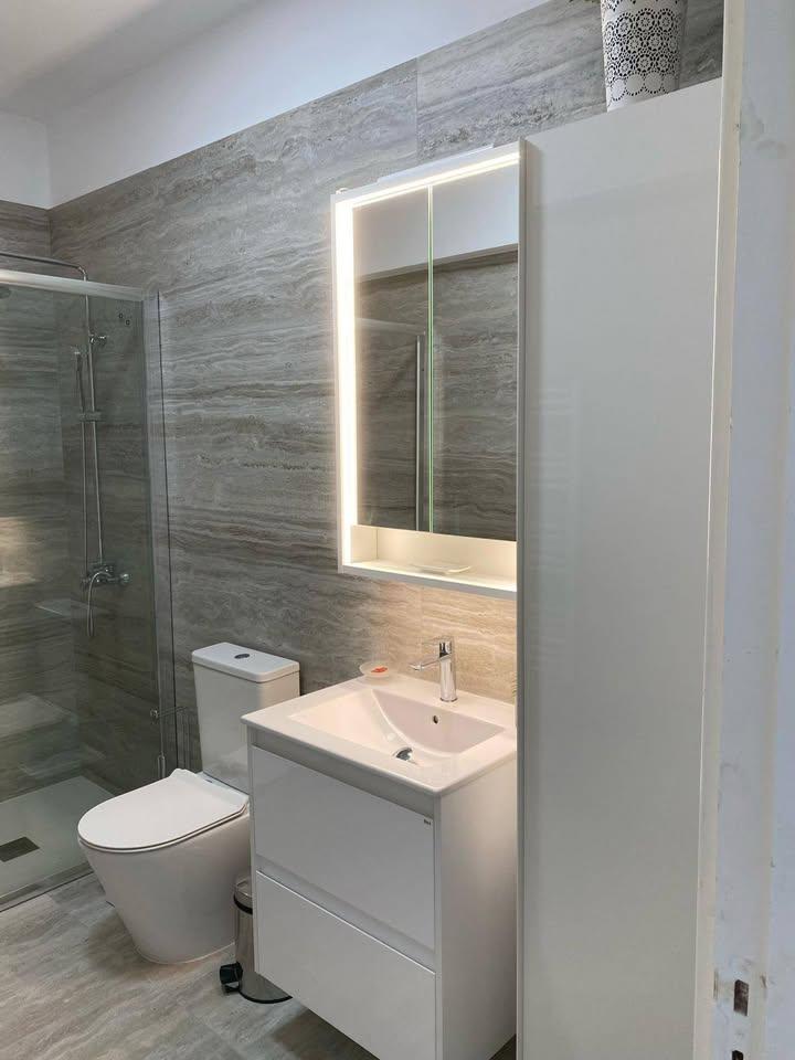 2 bedroom Town house for rent in lower Chloraca with sea view.: https://www.facebook.com/marketplace/item/599079852513843 (www.facebook.com)