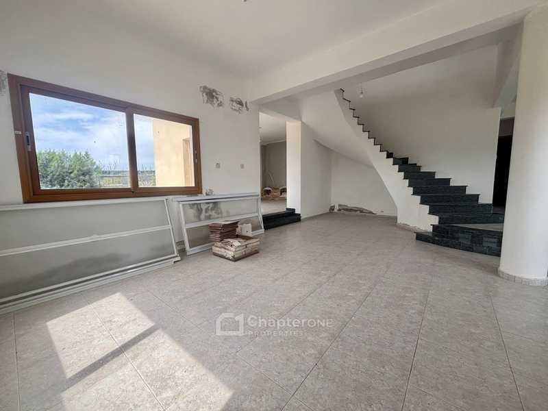5-bedroom villa for sale: https://www.bazaraki.com/adv/5796269_5-bedroom-villa-for-sale (www.bazaraki.com)