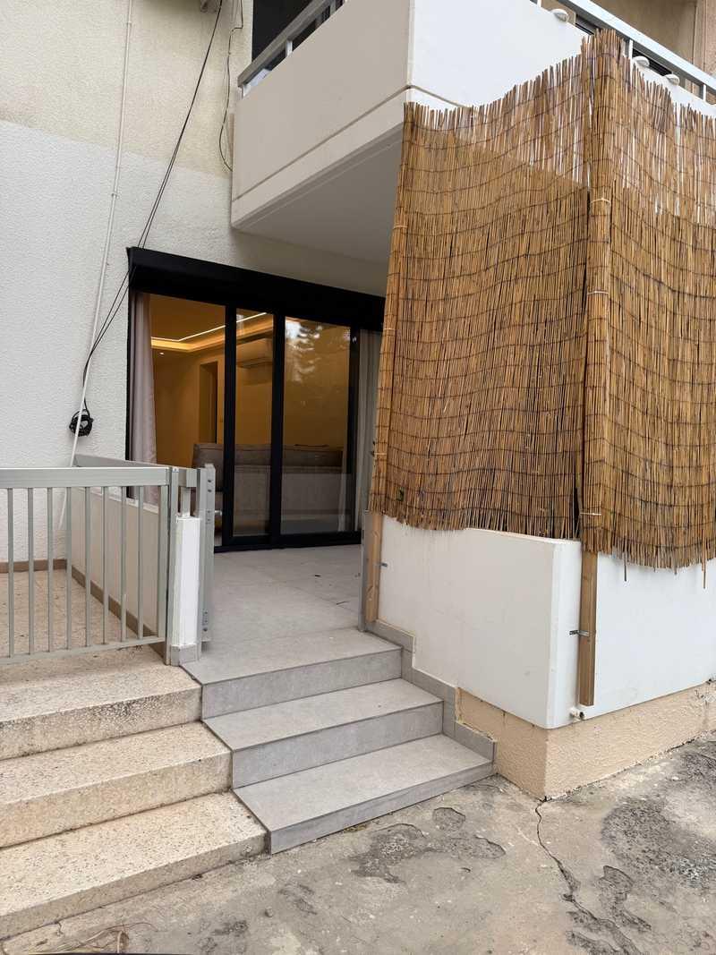 2-bedroom apartment to rent: https://www.bazaraki.com/adv/5794028_2-bedroom-apartment-to-rent (www.bazaraki.com)