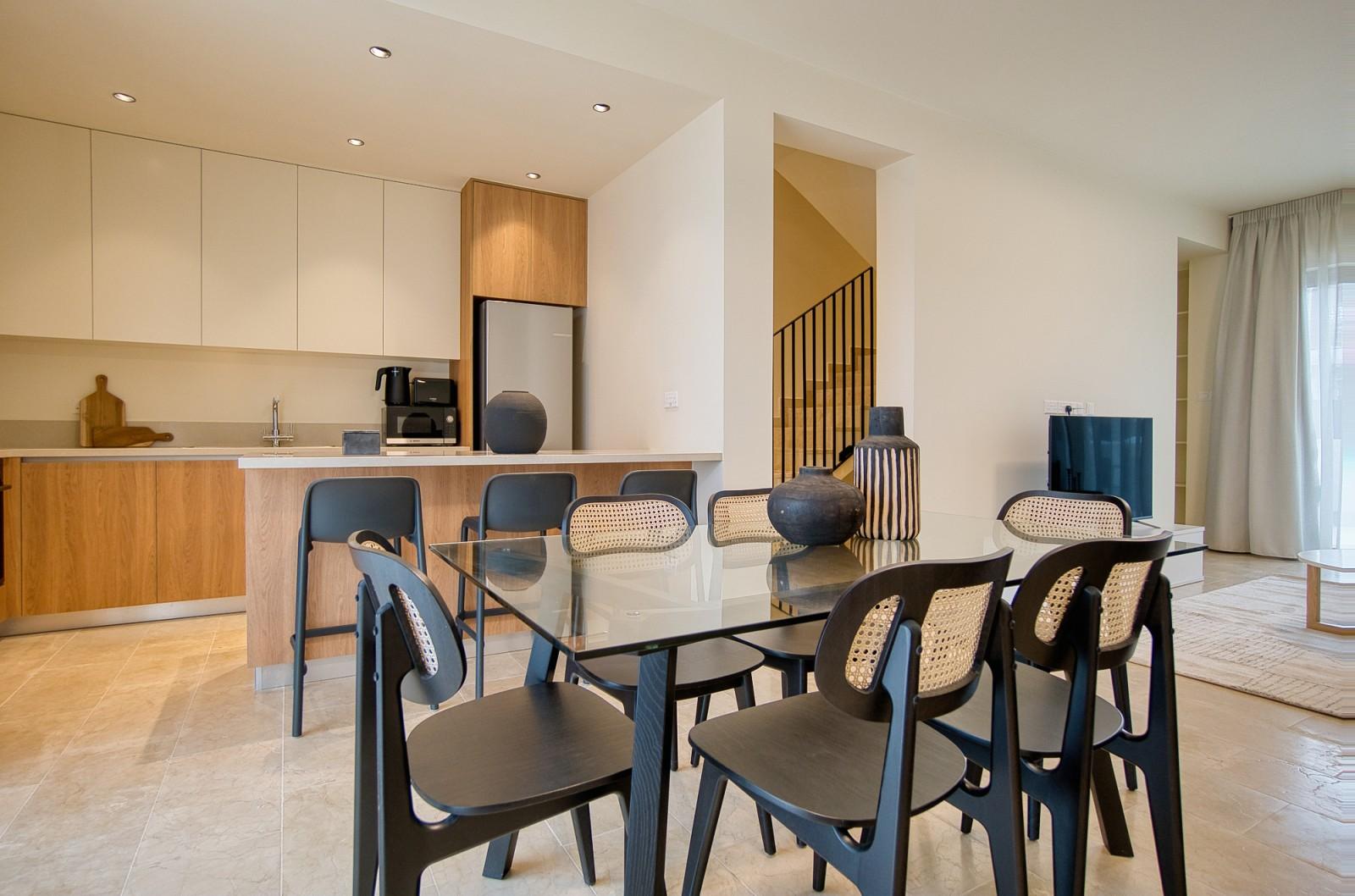 3-bedroom flat in Paphos №153865: https://dom.com.cy/en/catalog/rent/153865/ (dom.com.cy)