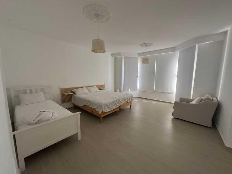 6-bedroom villa to rent: https://www.bazaraki.com/adv/5794250_6-bedroom-villa-to-rent (www.bazaraki.com)