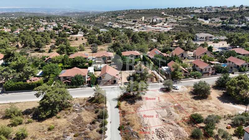 4-bedroom detached house for sale: https://www.bazaraki.com/adv/5767296_4-bedroom-detached-house-for-sale (www.bazaraki.com)