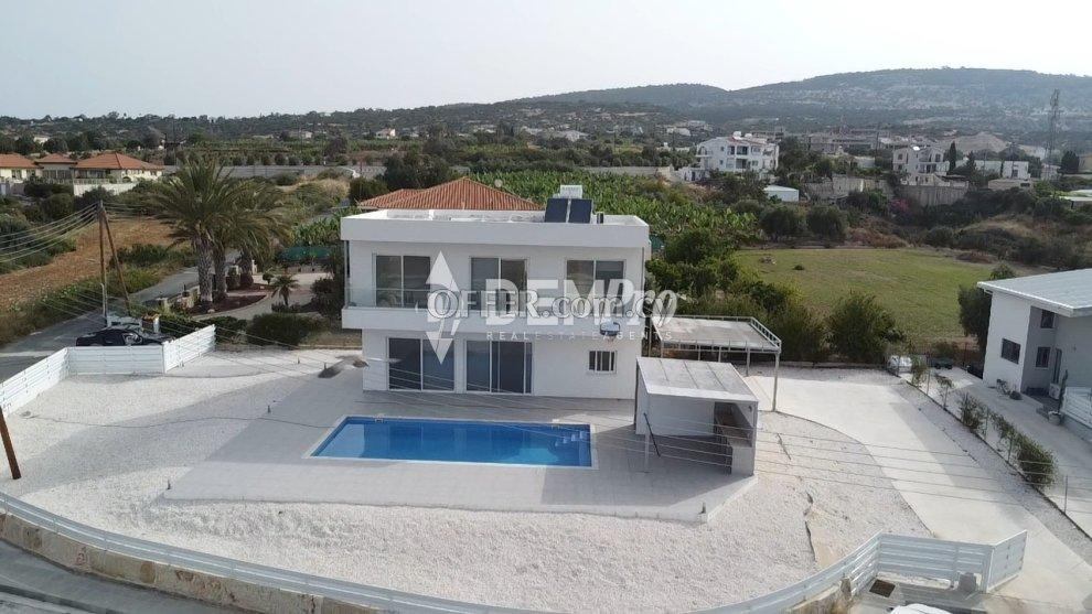 Villa For Sale in Peyia - Sea Caves, Paphos - DP4743: https://www.offer.com.cy/en/villa-for-sale-in-peyia-sea-caves-paphos-dp4743/21-813381/ (www.offer.com.cy)