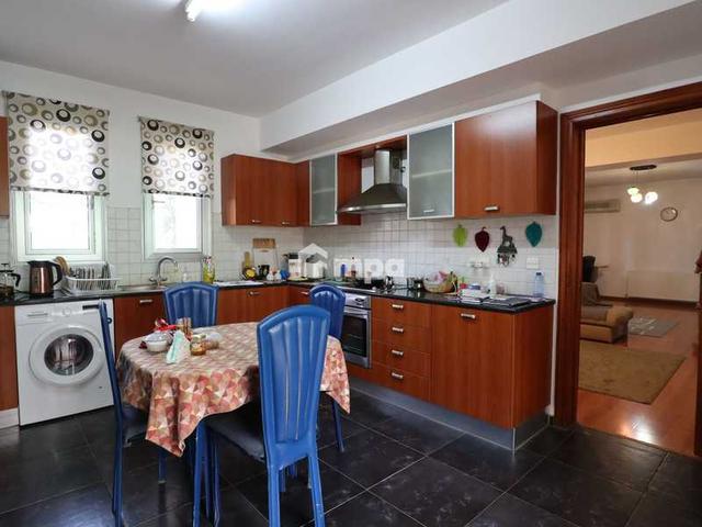 3-bedroom apartment for sale: https://www.bazaraki.com/adv/5799609_3-bedroom-apartment-for-sale (www.bazaraki.com)