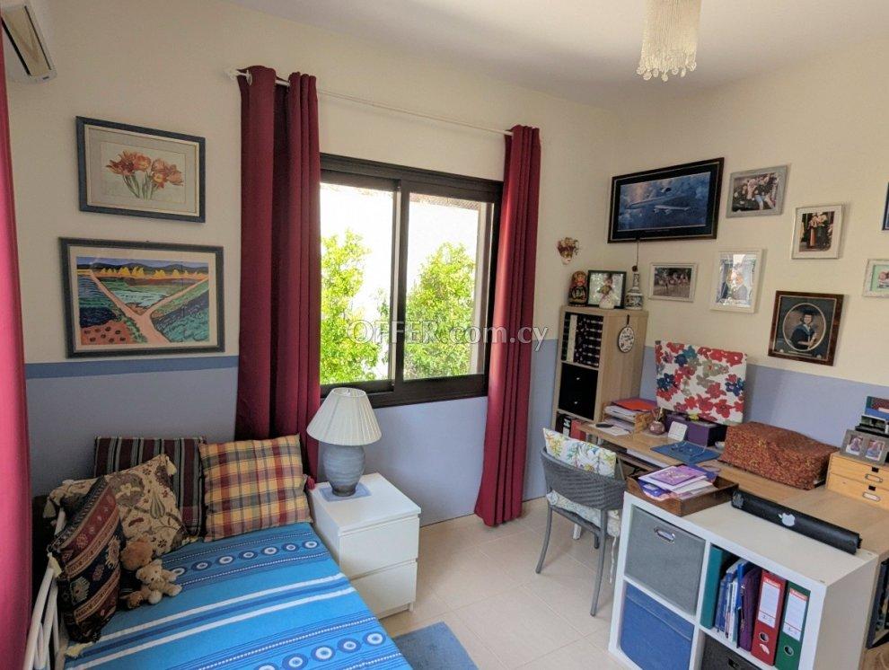 2-bedroom Apartment 80 sqm in Pissouri: https://www.offer.com.cy/en/2-bedroom-apartment-80-sqm-in-pissouri/21-816494/ (www.offer.com.cy)