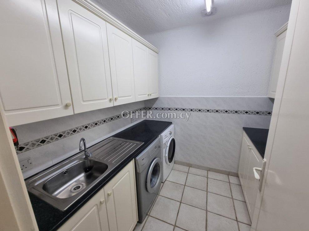 4-bedroom Detached Villa 321 sqm in Tala: https://www.offer.com.cy/en/4-bedroom-detached-villa-321-sqm-in-tala/21-816029/ (www.offer.com.cy)