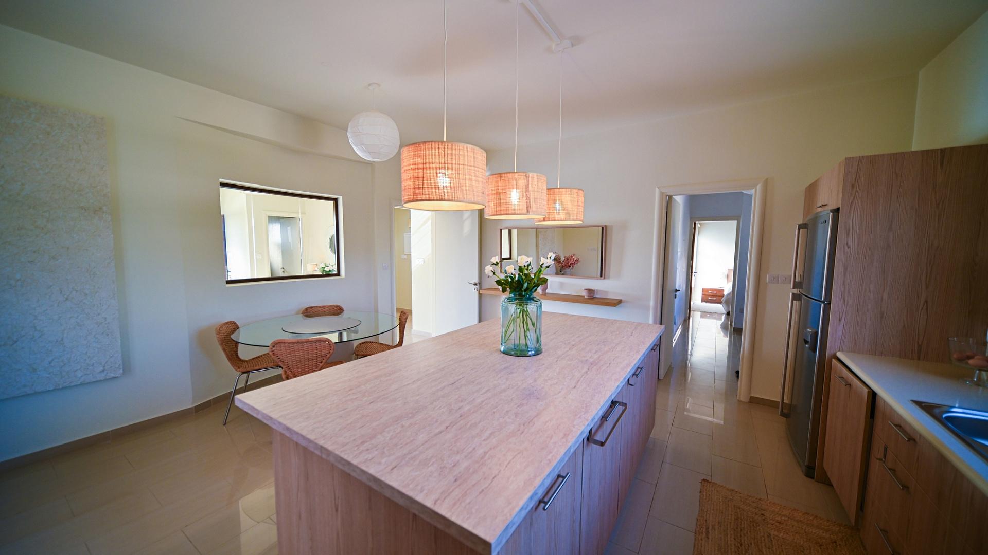 6-bedroom villa in Larnaca № 153177: https://dom.com.cy/en/catalog/sale/153177/ (dom.com.cy)