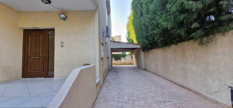3-bedroom detached house to rent: https://www.bazaraki.com/adv/5786906_3-bedroom-detached-house-to-rent (www.bazaraki.com)