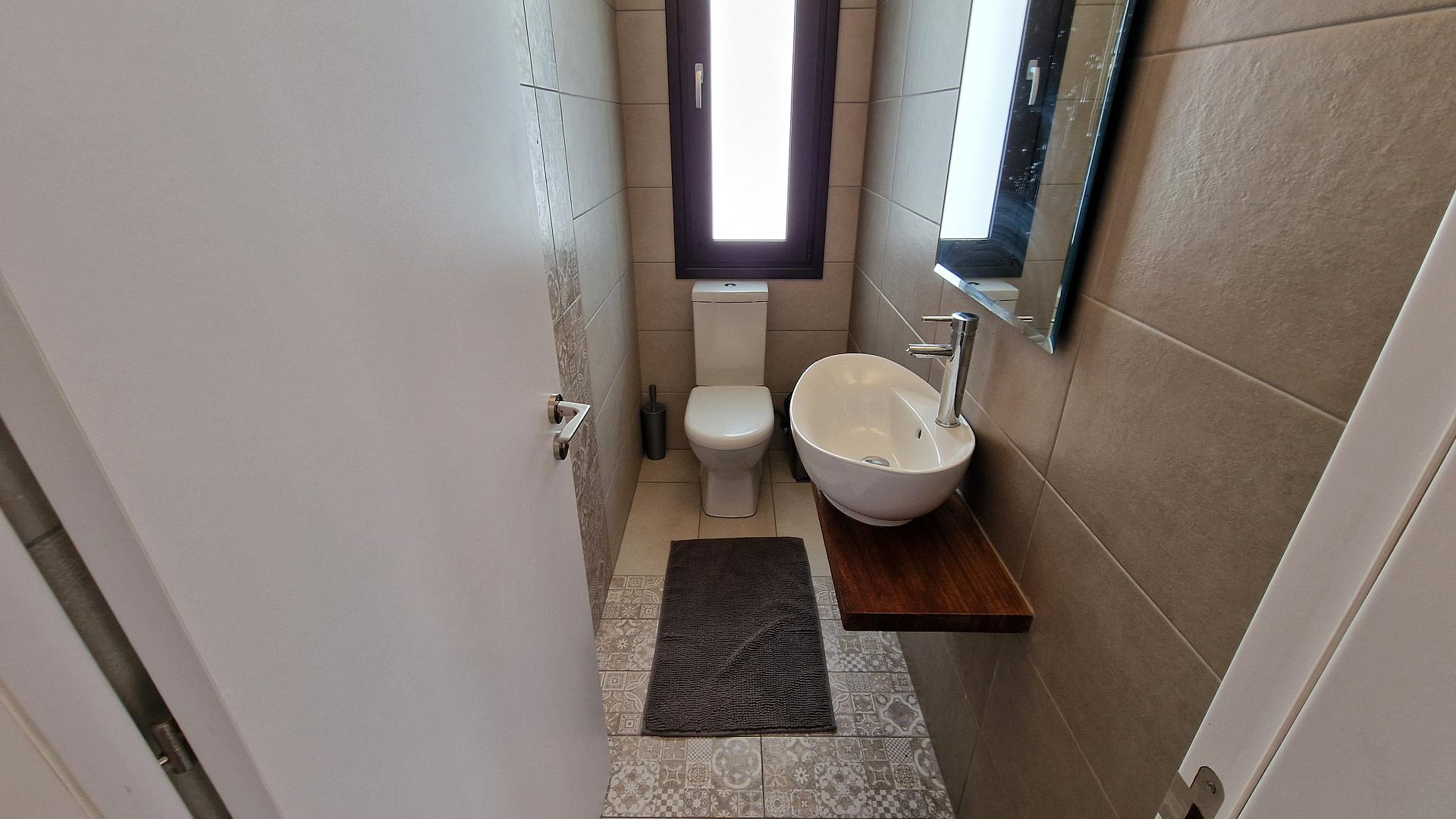 New 3-bedroom villa in Larnaca № 153329: https://dom.com.cy/en/catalog/sale/153329/ (dom.com.cy)