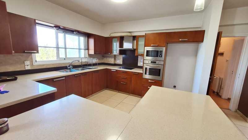 3-bedroom penthouse to rent: https://www.bazaraki.com/adv/5786490_3-bedroom-penthouse-to-rent (www.bazaraki.com)