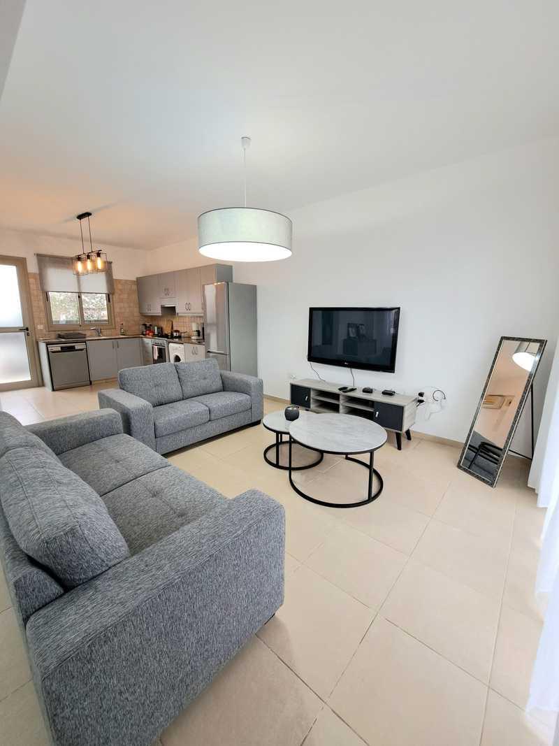 Luxury 3 bedroom villa with a pool: https://www.bazaraki.com/adv/5795916_luxury-3-bedroom-villa-with-a-pool (www.bazaraki.com)