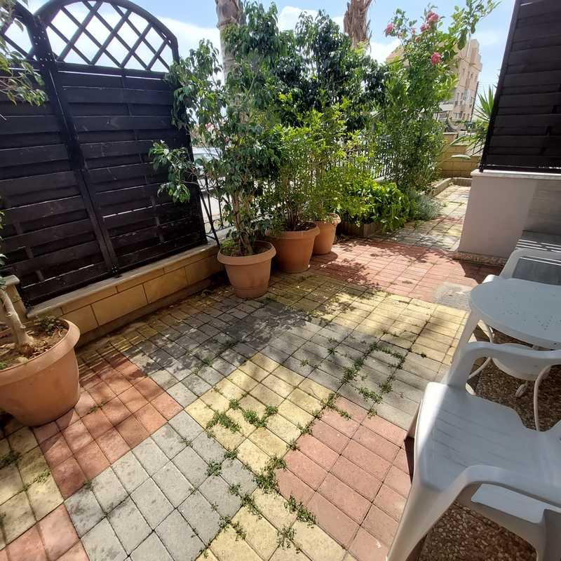 Studio apartment to rent: https://www.bazaraki.com/adv/5795827_studio-apartment-to-rent (www.bazaraki.com)